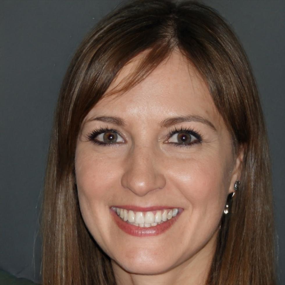 Workshop-Leiterin erklärt Analysetechniken